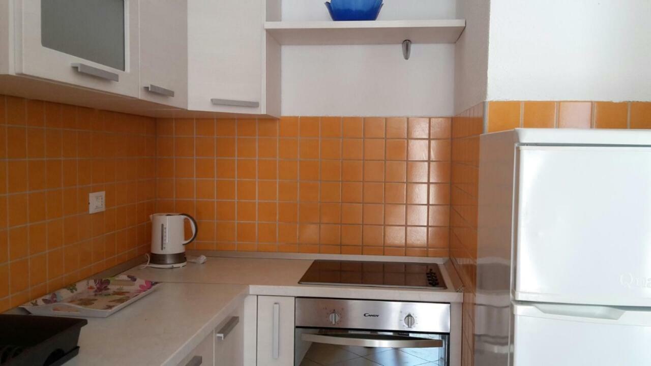 Apartments Lemongarden Duće エクステリア 写真
