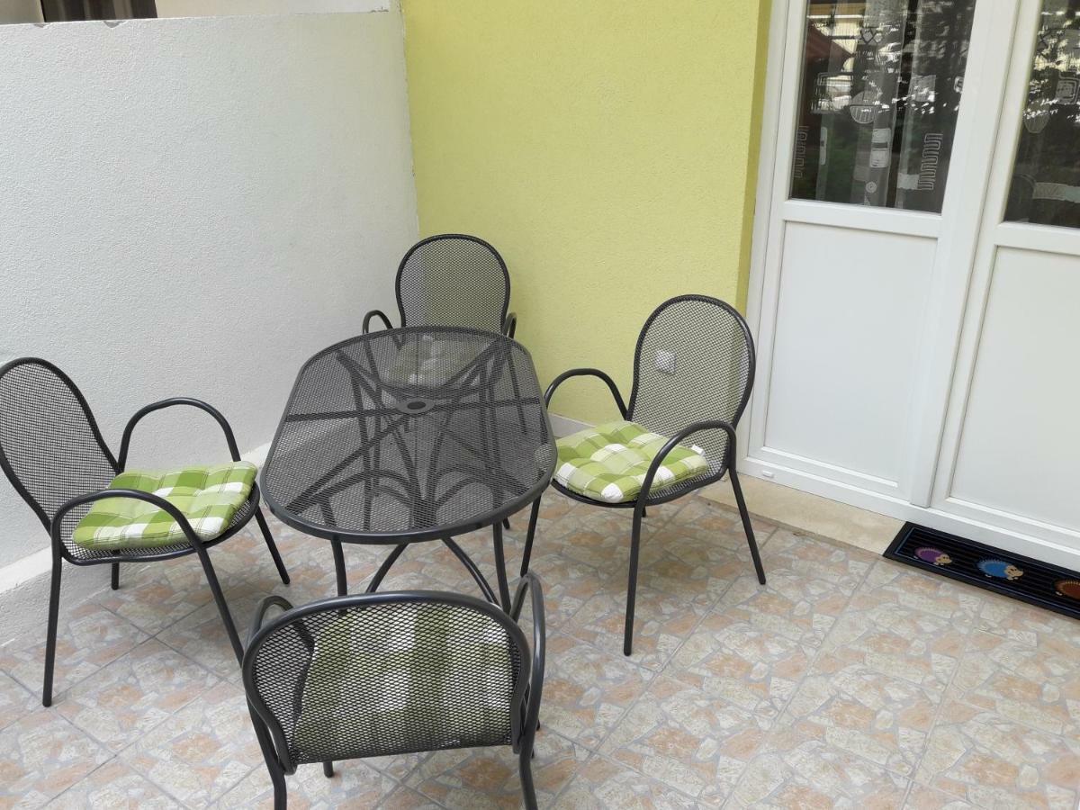 Apartments Lemongarden Duće エクステリア 写真
